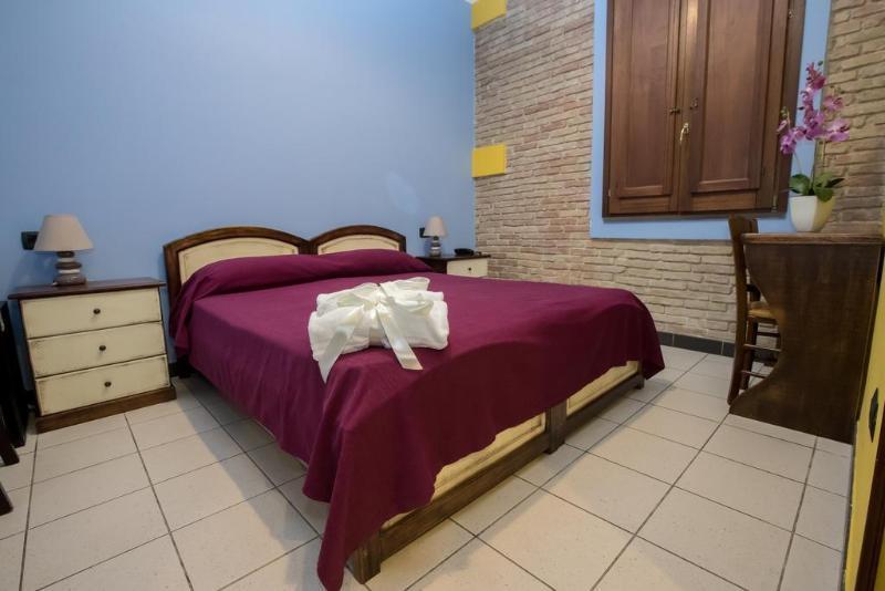 Arcobaleno Rooms Cagliari Luaran gambar