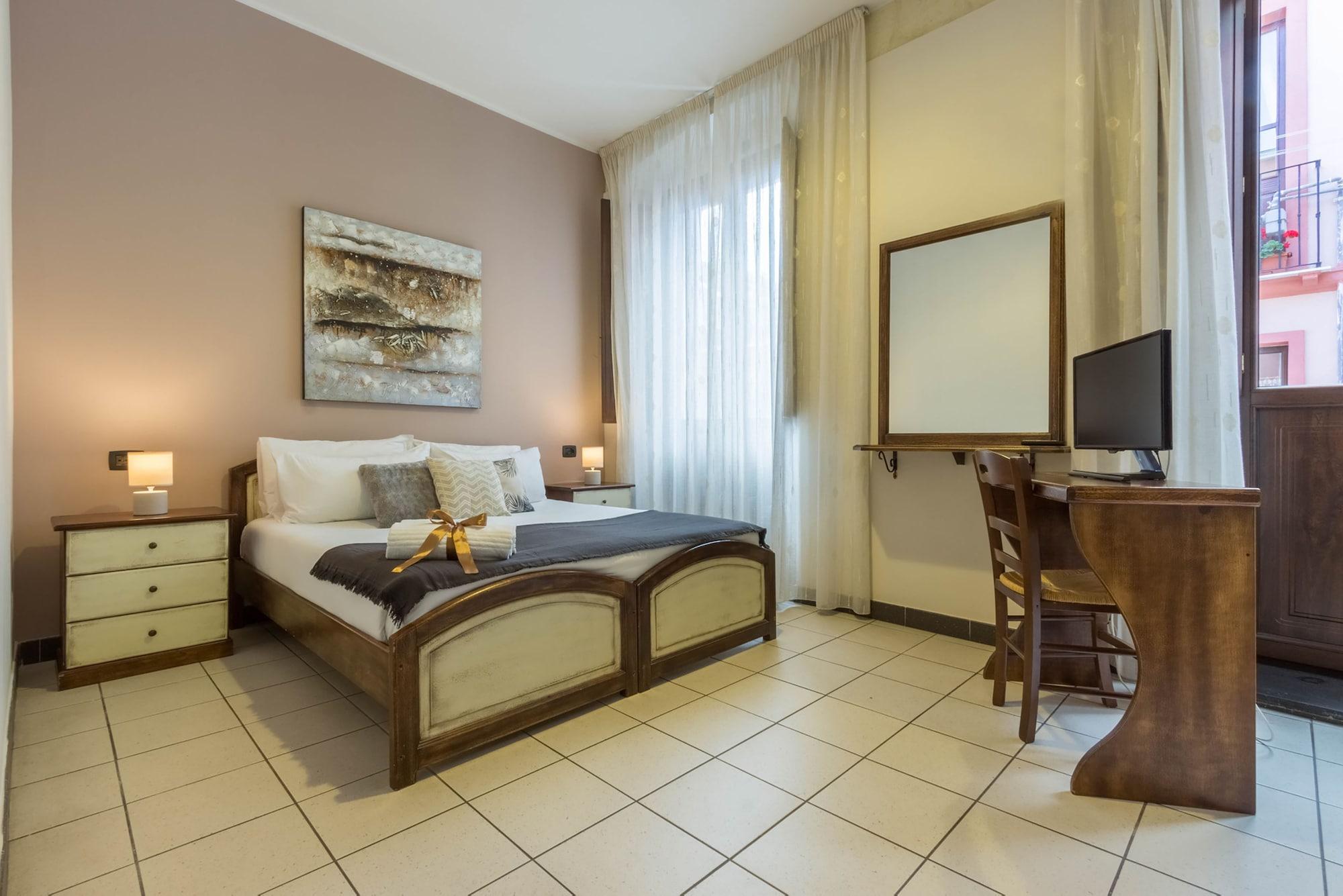 Arcobaleno Rooms Cagliari Luaran gambar