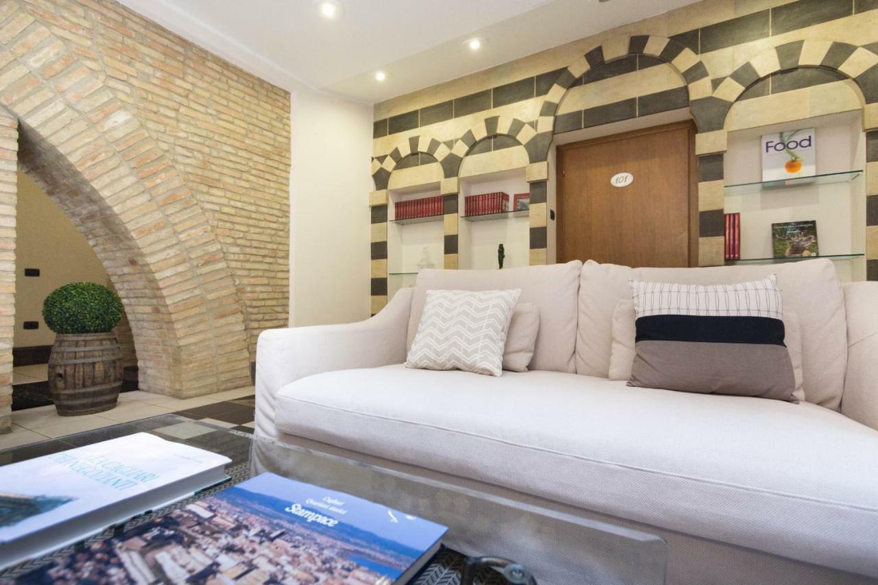 Arcobaleno Rooms Cagliari Luaran gambar