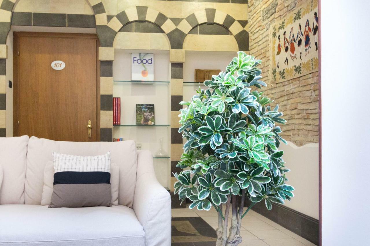 Arcobaleno Rooms Cagliari Luaran gambar